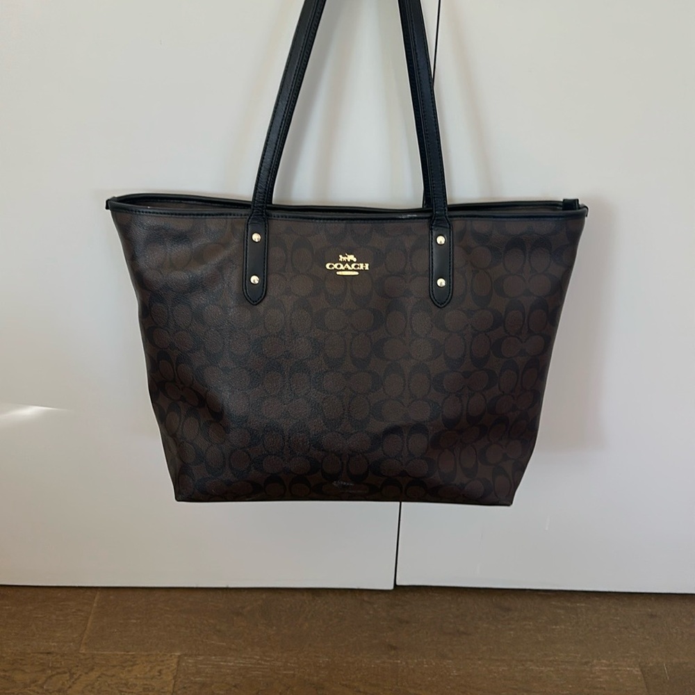Coach Signature Black and Brown City Tote Bag in Large